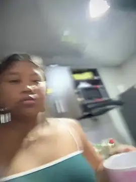 Snapshot of lunahot__07 chatting on February 17, 12:05 pm lunahot 07 online show from February 17, 12:05 pm