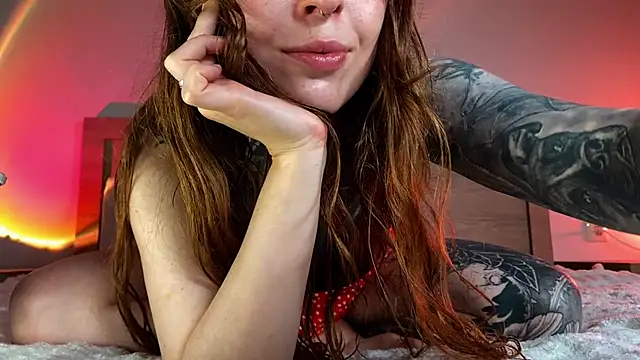 Pi-x-ie online show from August 9, 7:30 pm