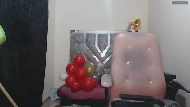 toxxxic cams online show from May 26, 7:37 am
