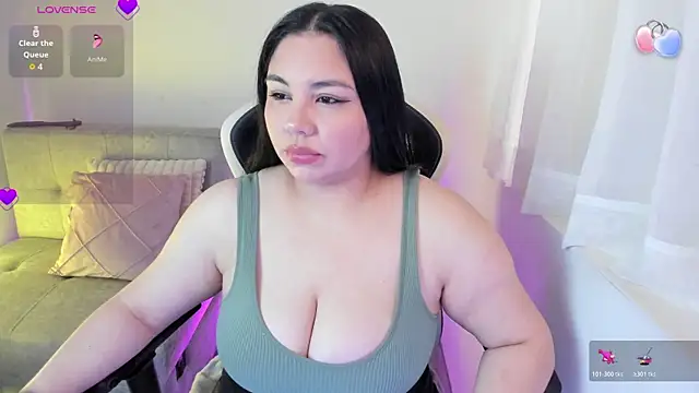 ambar-wells online show from July 21, 4:53 pm