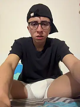 CamiRojas boy online show from February 28, 4:35 am