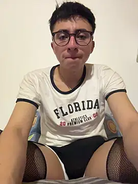 CamiRojas boy online show from March 27, 3:45 am