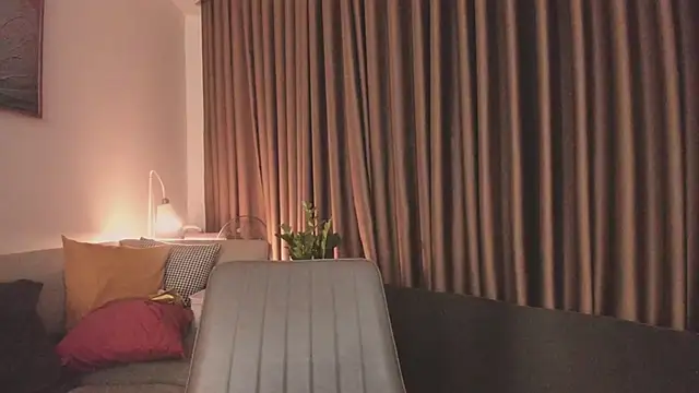 kawaii mia online show from February 5, 10:58 pm