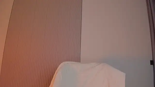 kawaii mia online show from March 20, 2:22 pm