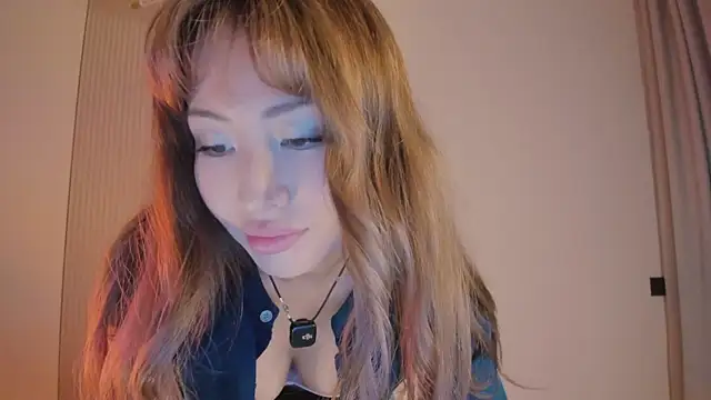 kawaii mia online show from March 22, 3:48 pm