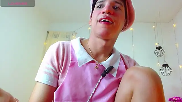 Ariel Femboy  online show from February 7, 12:20 am