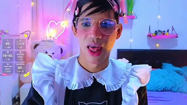 Ariel Femboy  online show from November 25, 3:50 am