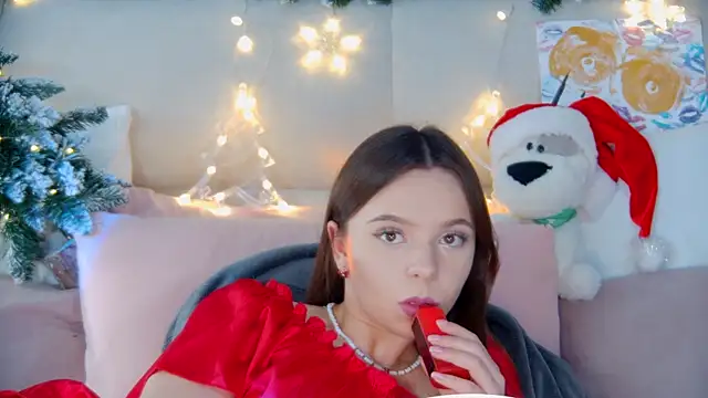Snapshot of ElisabethDavis chatting on December 7, 6:04 pm ElisabethDavis online show from December 7, 6:04 pm