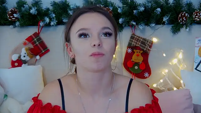 Snapshot of ElisabethDavis chatting on December 23, 8:14 pm ElisabethDavis online show from December 23, 8:14 pm