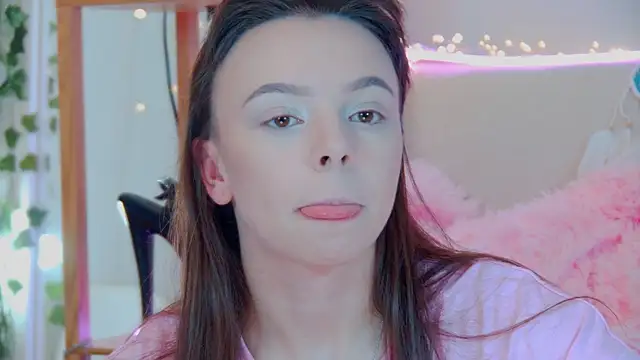 Snapshot of ElisabethDavis chatting on September 27, 3:06 pm ElisabethDavis online show from September 27, 3:06 pm