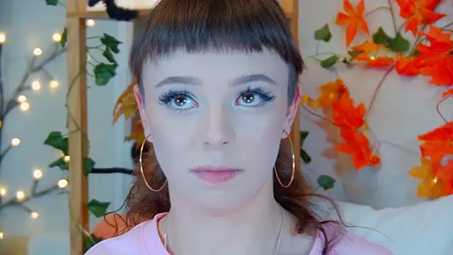 Snapshot of ElisabethDavis chatting on October 11, 5:00 pm ElisabethDavis online show from October 11, 5:00 pm