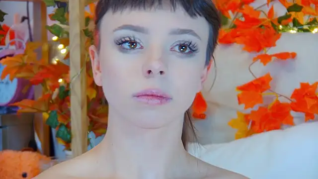 Snapshot of ElisabethDavis chatting on October 16, 6:09 pm ElisabethDavis online show from October 16, 6:09 pm