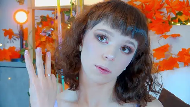 Snapshot of ElisabethDavis chatting on November 16, 3:17 pm ElisabethDavis online show from November 16, 3:17 pm