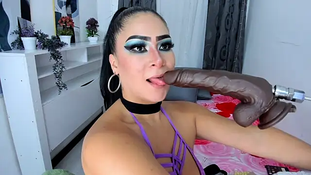 Angie Will online show from December 5, 9:28 pm