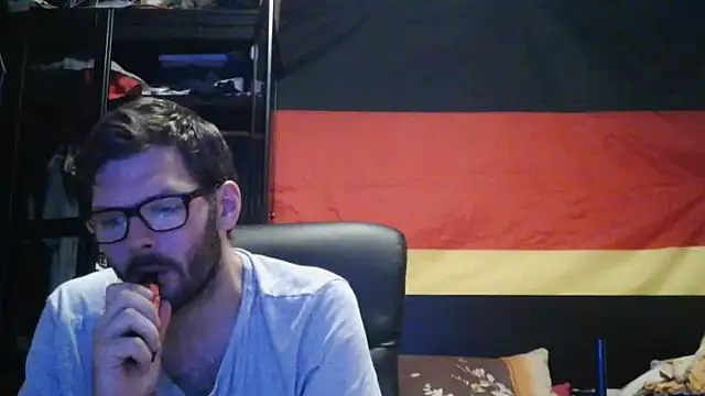 Die-geile-Sau online show from June 24, 8:08 pm
