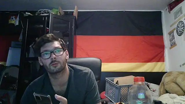 Die-geile-Sau online show from July 6, 7:05 pm