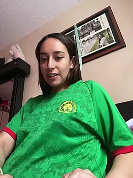 Snapshot of Vaiolet_a chatting on December 23, 8:57 pm Vaiolet a online show from December 23, 8:57 pm