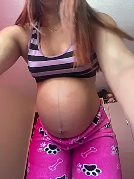 Snapshot of Vaiolet_a chatting on January 14, 5:23 pm Vaiolet a online show from January 14, 5:23 pm