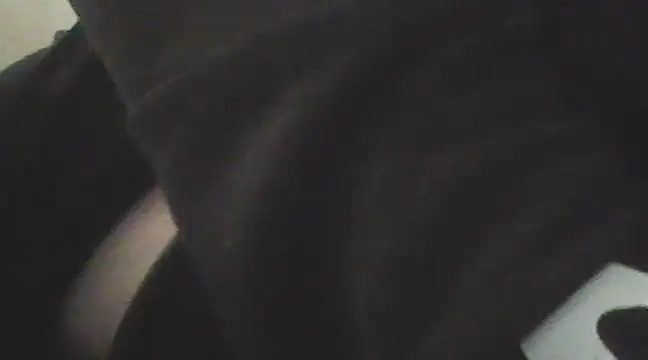 Snapshot of deluxpussy chatting on December 25, 6:52 pm deluxpussy online show from December 25, 6:52 pm