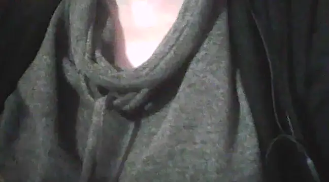Snapshot of deluxpussy chatting on December 27, 4:32 pm deluxpussy online show from December 27, 4:32 pm