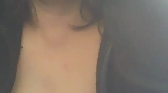Snapshot of deluxpussy chatting on March 4, 10:02 am deluxpussy online show from March 4, 10:02 am
