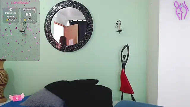 Sofia Franco  online show from January 17, 7:05 pm