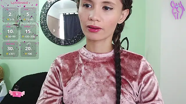 Sofia Franco  online show from February 7, 7:17 pm