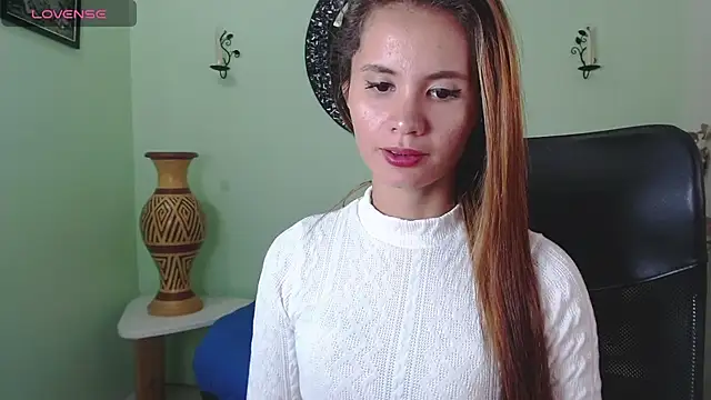 Sofia Franco  online show from September 30, 7:19 pm