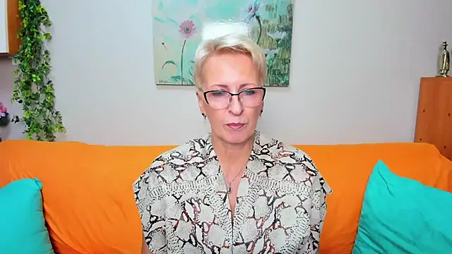 iamyourdream89 online show from September 22, 11:34 am