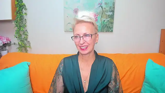 iamyourdream89 online show from September 28, 9:14 am