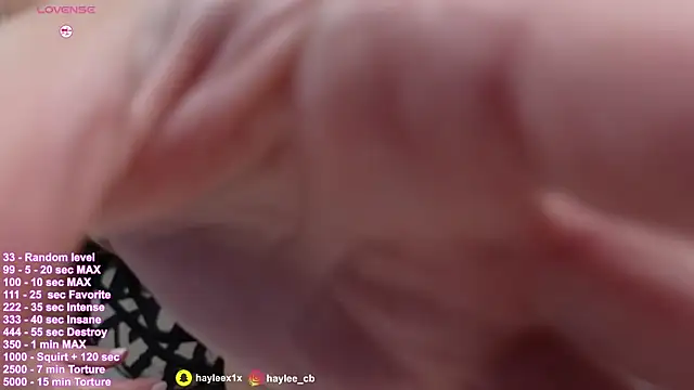 Snapshot of hayleex_x chatting on October 11, 5:44 pm hayleex x online show from October 11, 5:44 pm