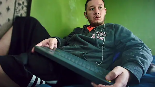 sweet cock28 online show from December 7, 4:25 pm