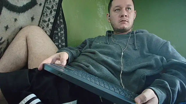 Snapshot of sweet_cock28 chatting on October 22, 4:07 pm sweet cock28 online show from October 22, 4:07 pm