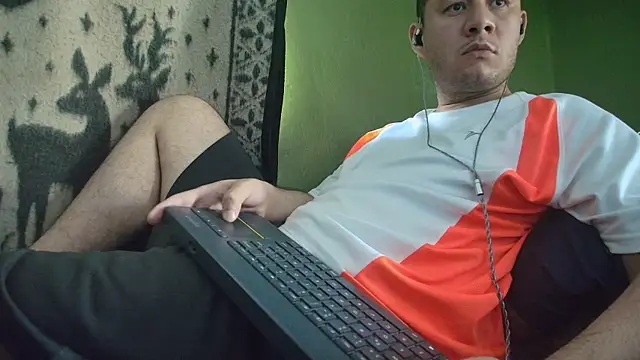 sweet cock28 online show from June 24, 3:11 pm