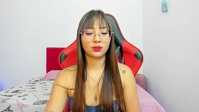 Snapshot of Sweet_Coral_ chatting on April 8, 10:26 am Sweet Coral online show from April 8, 10:26 am