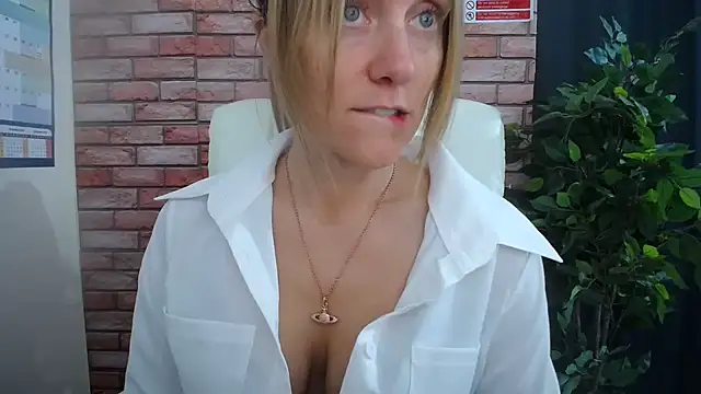 HarleyRebz online show from October 27, 8:07 am