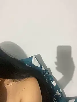 Snapshot of Natasha__Blue chatting on February 1, 3:30 am Natasha Blue online show from February 1, 3:30 am