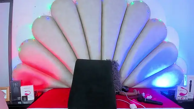 Snapshot of Natasha__Blue chatting on March 4, 8:16 pm Natasha Blue online show from March 4, 8:16 pm