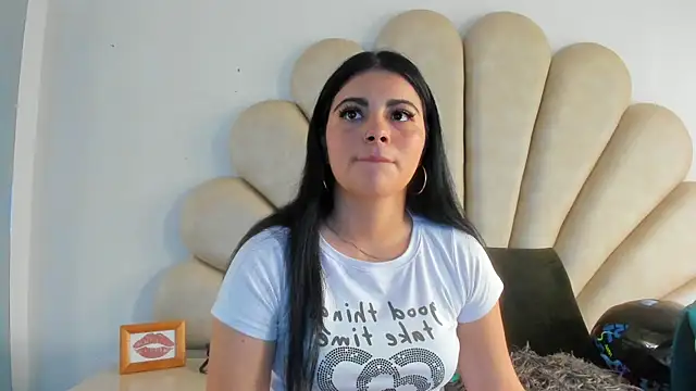 Snapshot of Natasha__Blue chatting on March 17, 7:15 pm Natasha Blue online show from March 17, 7:15 pm