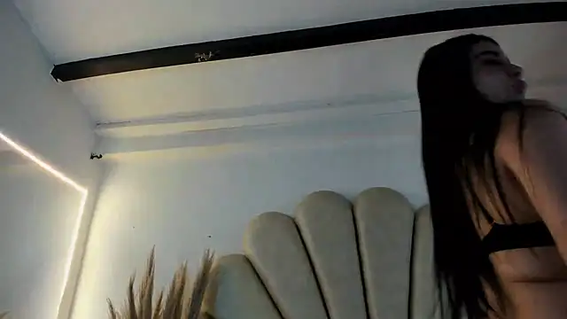 Snapshot of Natasha__Blue chatting on September 19, 6:30 pm Natasha Blue online show from September 19, 6:30 pm