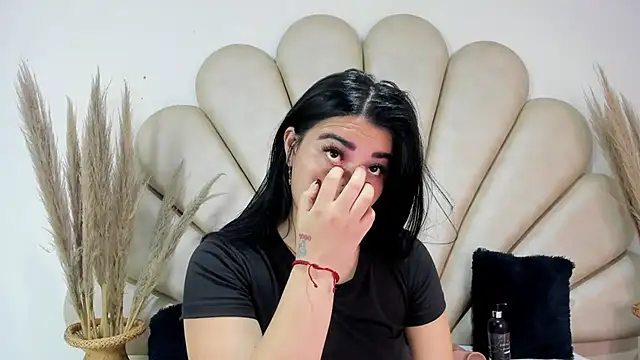 Snapshot of Natasha__Blue chatting on October 11, 10:36 am Natasha Blue online show from October 11, 10:36 am