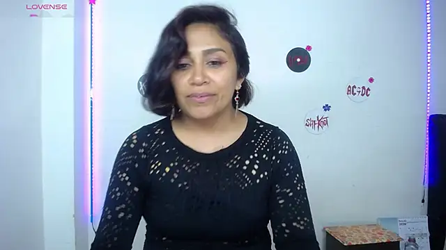 pinky violeta online show from July 6, 12:51 am