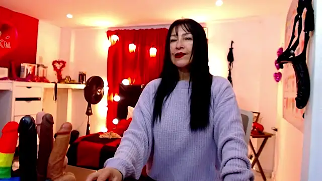 Sarah teiku online show from March 13, 6:25 pm