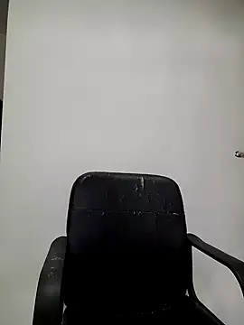 axeldaviid online show from November 17, 4:57 pm
