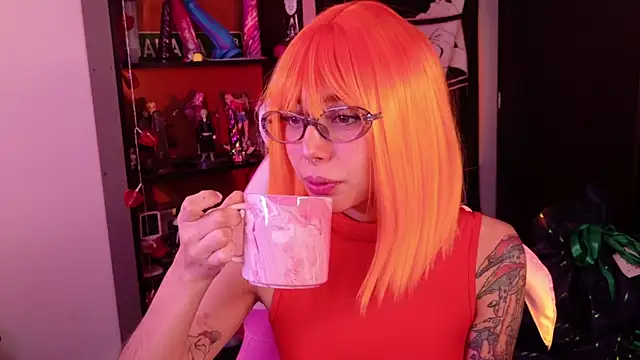 amber yull online show from June 24, 3:00 pm