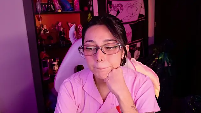 amber yull online show from June 28, 2:17 am
