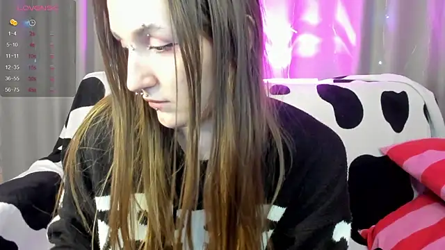 Snapshot of Pink_diablo chatting on December 18, 6:21 am Pink diablo online show from December 18, 6:21 am