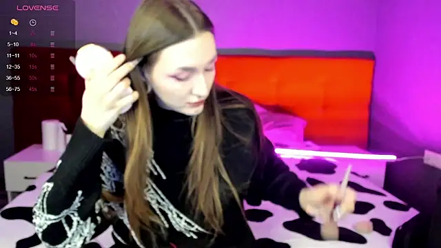Snapshot of Pink_diablo chatting on January 14, 2:29 am Pink diablo online show from January 14, 2:29 am