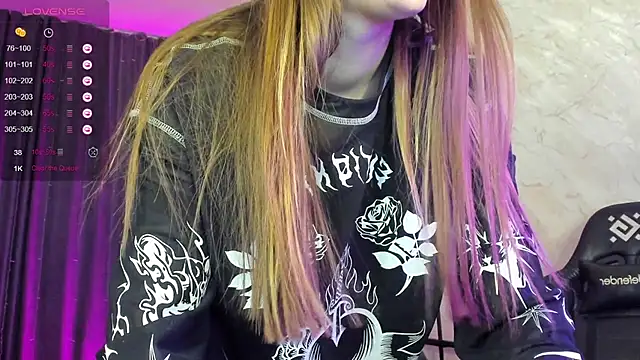 Snapshot of Pink_diablo chatting on March 9, 2:29 am Pink diablo online show from March 9, 2:29 am