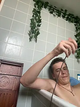 Toyjungee online show from November 10, 2:27 pm